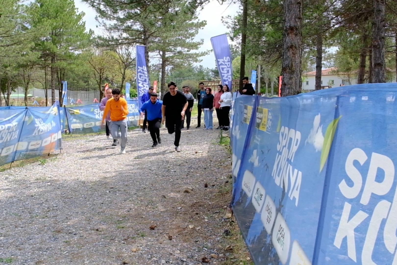 Konya'da Gençlik Meclisi'nden iki farklı proje