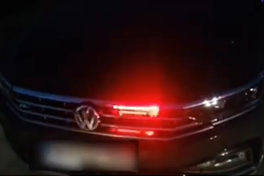 Mudanya'da çakar lambalı araca trafikten men!